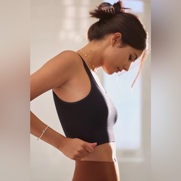By Anthropologie The Hattie Seamless Square-Neck Bralette In Black - Picture 3 of 4